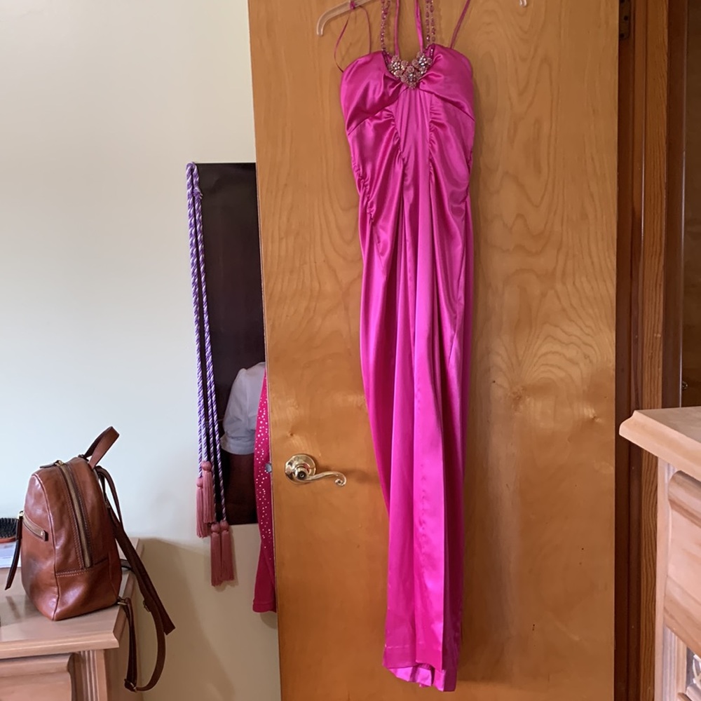 PROM DRESS Satin with beaded halter - Picture 2 of 5